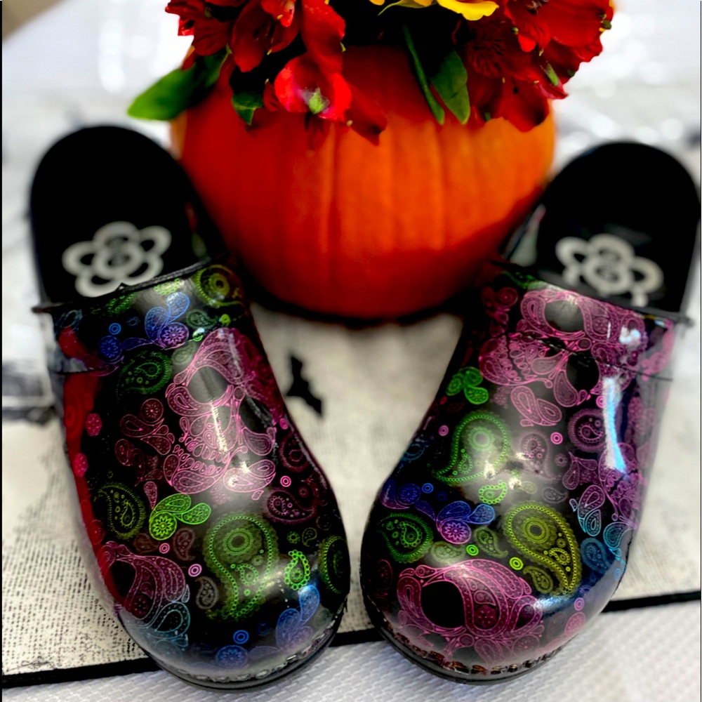 Sanita Clogs